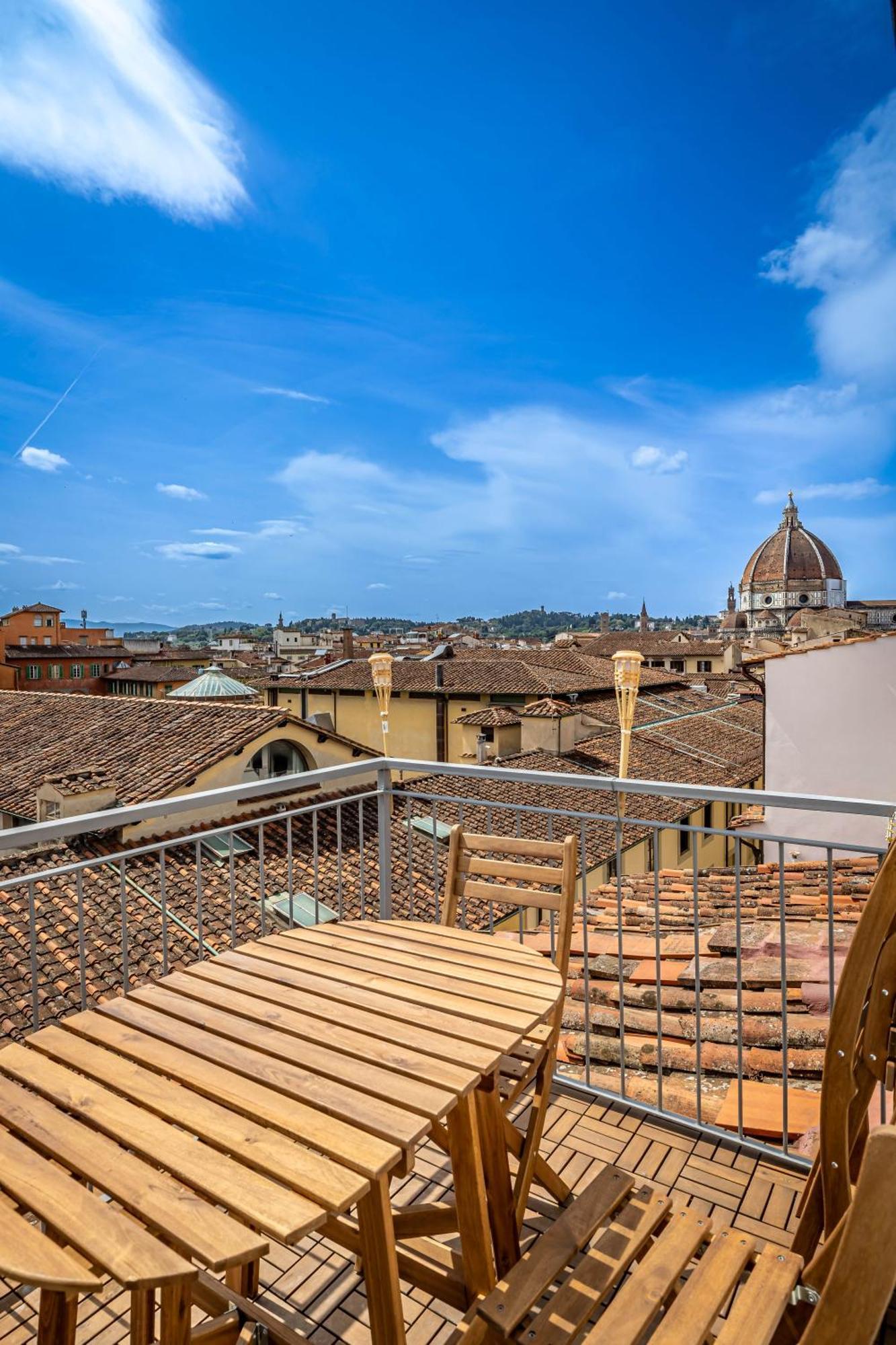 Yd Stunning Terrace On The Accademia Lejlighed Firenze Eksteriør billede