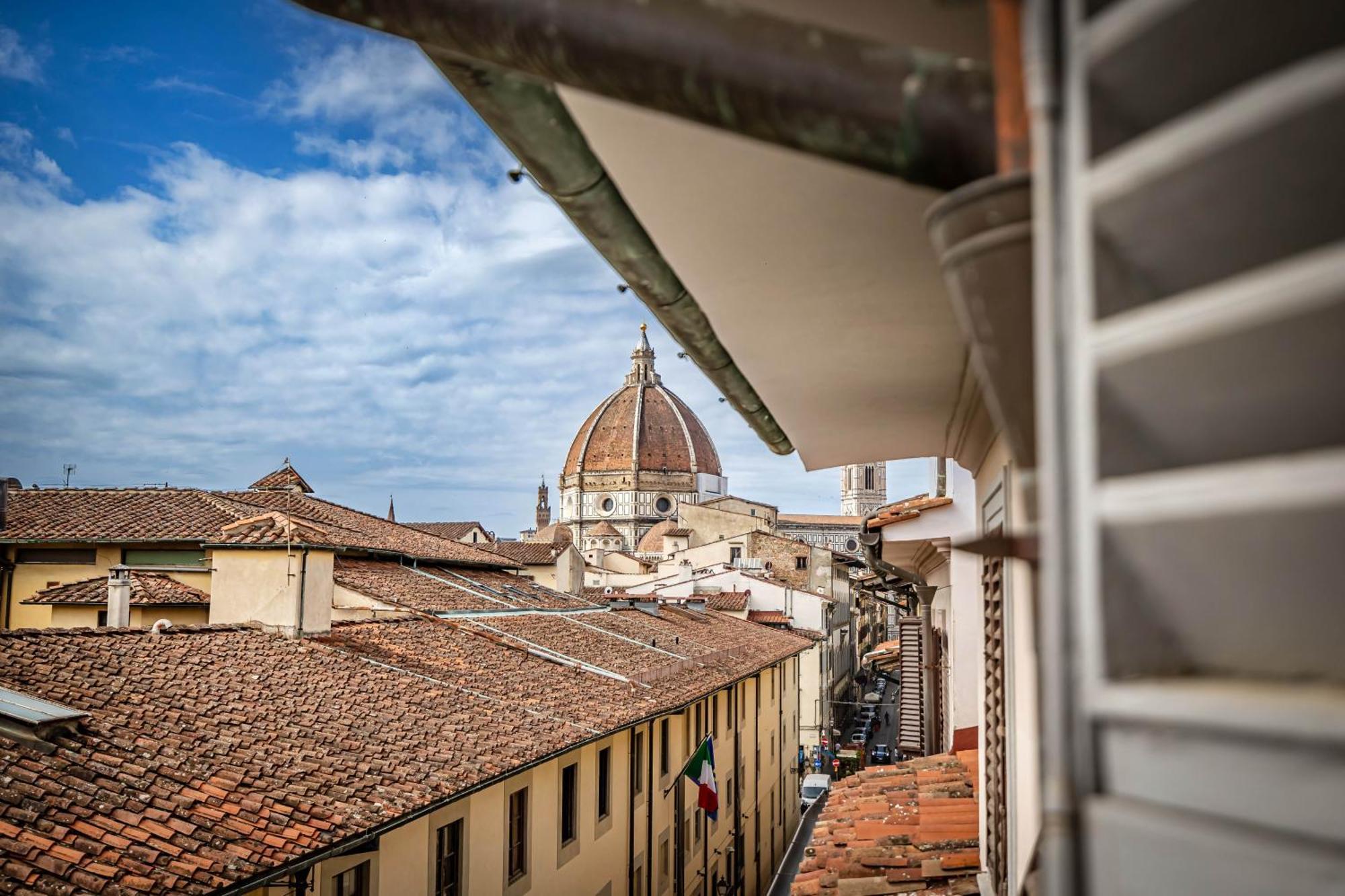 Yd Stunning Terrace On The Accademia Lejlighed Firenze Eksteriør billede
